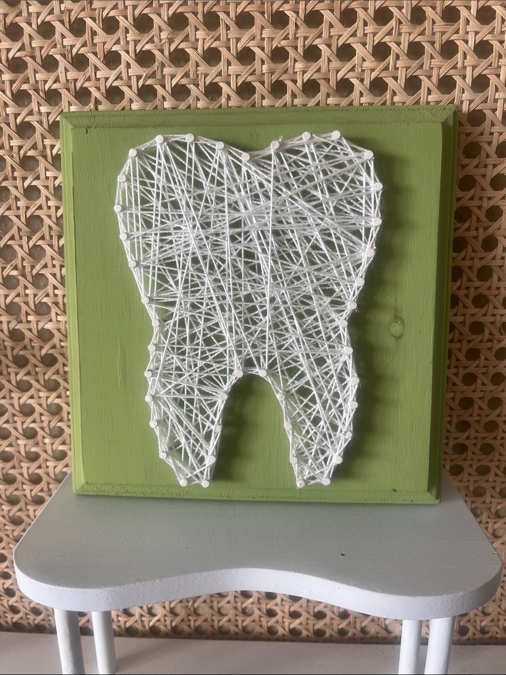 Nameless Green and White Tooth String Art